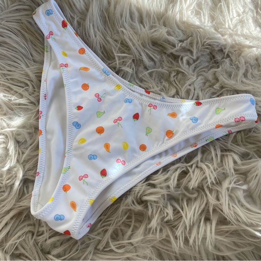 NWOT Pacsun White Fruit Print Bikini Bottom